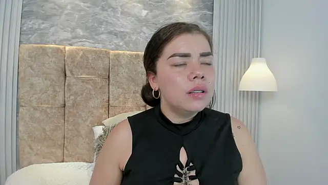 Snapshot of leilapons chatting on 09/15/25, 08:31 leilapons online show from 09/15/25, 08:31