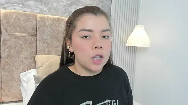 Snapshot of leilapons chatting on 10/09/25, 04:51 leilapons online show from 10/09/25, 04:51