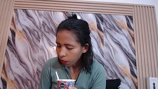 Snapshot of Samantha_Fox69_ chatting on 01/14/26, 05:16 Samantha Fox69 online show from 01/14/26, 05:16