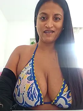 Snapshot of Busty_AriaX chatting on 10/15/25, 08:55 Busty AriaX online show from 10/15/25, 08:55