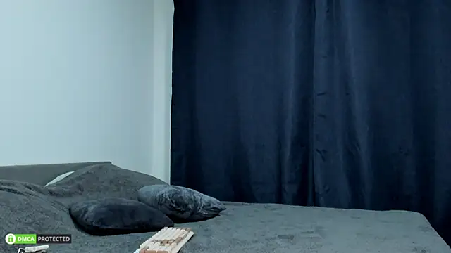 hey tyankaa online show from 12/01/25, 03:40