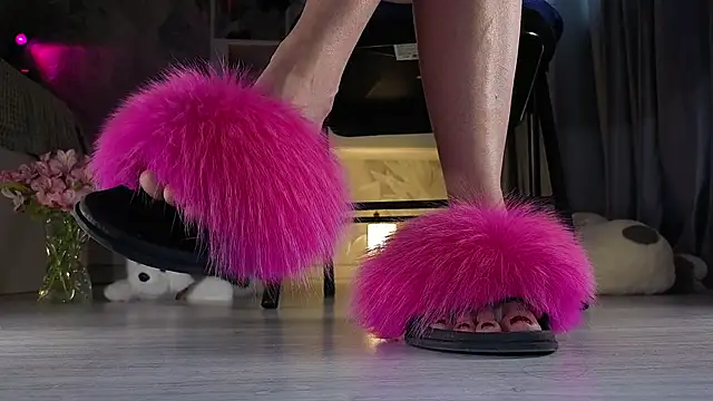 Feet Heelss online show from 01/15/26, 10:40