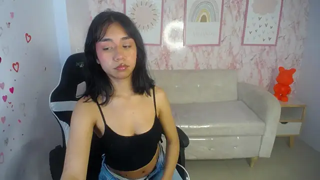 Snapshot of cristal11_ch chatting on 09/19/25, 10:47 cristal11 ch online show from 09/19/25, 10:47