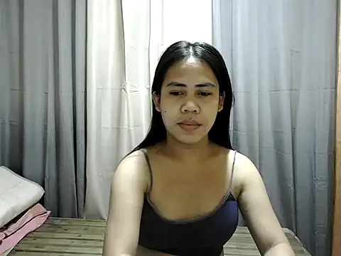 Snapshot of exoticpinay_dolly chatting on 10/01/25, 10:46 exoticpinay dolly online show from 10/01/25, 10:46