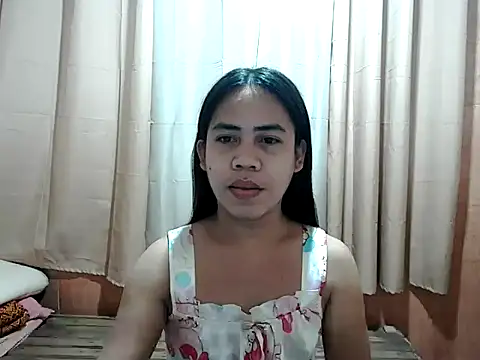 Snapshot of exoticpinay_dolly chatting on 10/06/25, 10:54 exoticpinay dolly online show from 10/06/25, 10:54