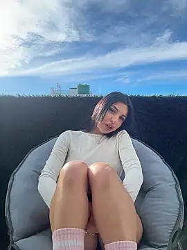 Sasha-Bloom online show from 05/04/26, 06:33