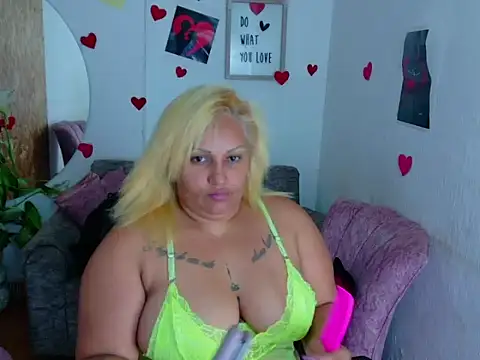 laleska montenegro online show from 02/12/26, 07:08