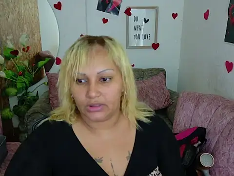 laleska montenegro online show from 01/07/26, 04:17