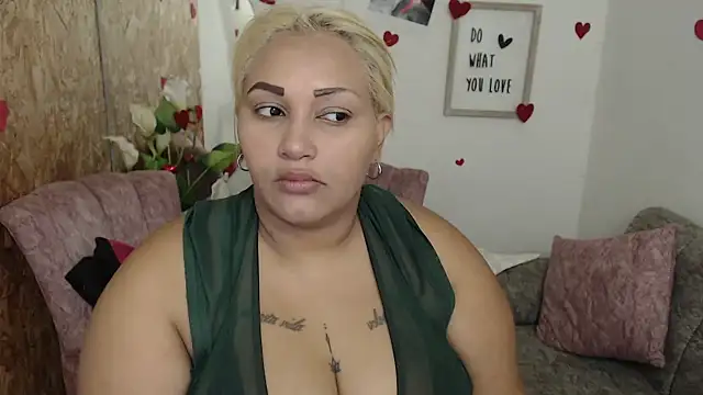 laleska montenegro online show from 11/04/25, 05:22