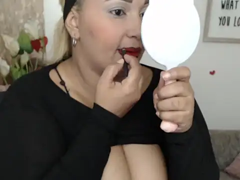 laleska montenegro online show from 11/22/25, 03:05