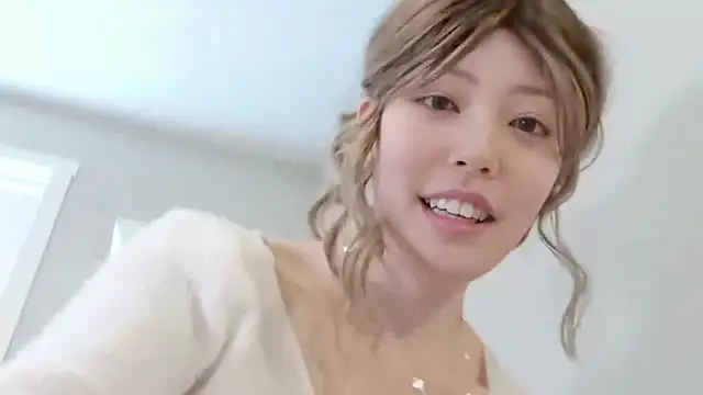 Nana with online show from 04/18/26, 08:09