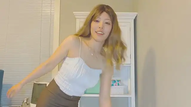 Nana with online show from 11/14/25, 02:15