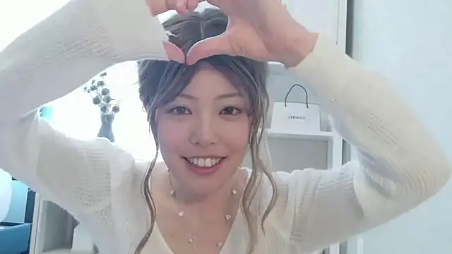 Nana with online show from 04/23/26, 01:01