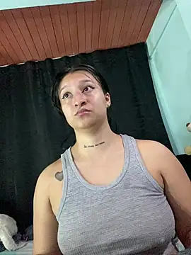 Snapshot of EVAH_LEE_ chatting on 06/20/26, 03:22 EVAH LEE online show from 06/20/26, 03:22