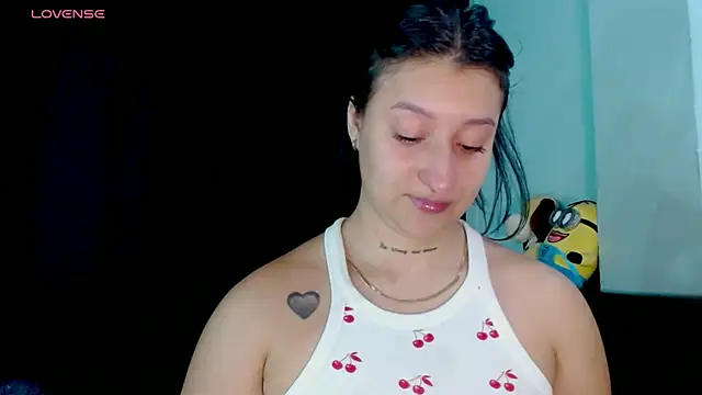 Snapshot of EVAH_LEE_ chatting on 06/30/26, 03:17 EVAH LEE online show from 06/30/26, 03:17