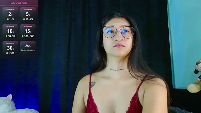 EVAH LEE  online show from 11/06/25, 03:32