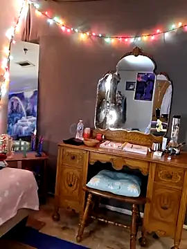 PeachyAriel online show from 04/11/26, 02:41