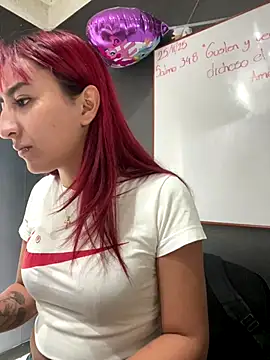 Snapshot of JuliethaDemon_ chatting on 11/26/25, 12:27 JuliethaDemon online show from 11/26/25, 12:27