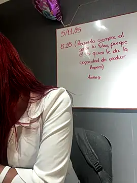 Snapshot of JuliethaDemon_ chatting on 11/07/25, 02:21 JuliethaDemon online show from 11/07/25, 02:21