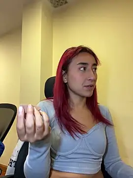 JuliethaDemon  online show from 04/08/26, 02:07