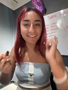 Snapshot of JuliethaDemon_ chatting on 11/05/25, 01:03 JuliethaDemon online show from 11/05/25, 01:03