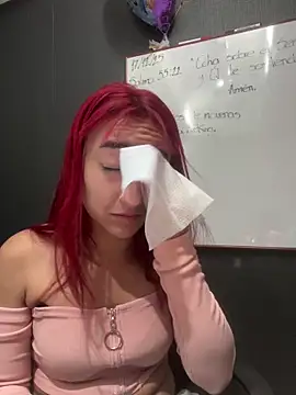 Snapshot of JuliethaDemon_ chatting on 12/18/25, 01:15 JuliethaDemon online show from 12/18/25, 01:15