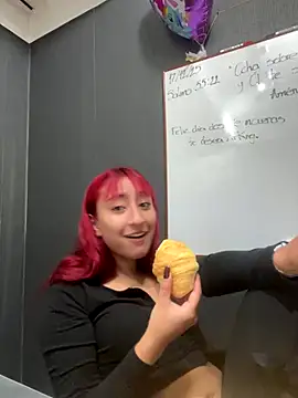 Snapshot of JuliethaDemon_ chatting on 12/19/25, 01:57 JuliethaDemon online show from 12/19/25, 01:57