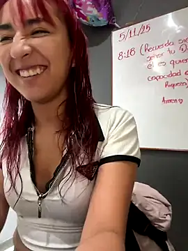 Snapshot of JuliethaDemon_ chatting on 11/10/25, 01:16 JuliethaDemon online show from 11/10/25, 01:16