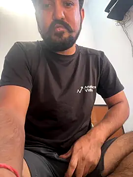 Snapshot of milf_banger121 chatting on 10/25/25, 06:12 milf banger121 online show from 10/25/25, 06:12