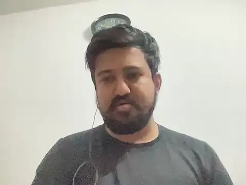 Snapshot of milf_banger121 chatting on 10/26/25, 01:17 milf banger121 online show from 10/26/25, 01:17