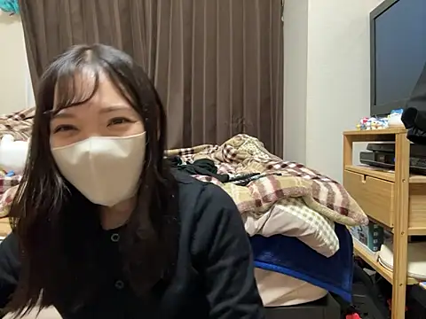 Snapshot of yuu-chan_ chatting on 11/30/25, 08:04 yuu-chan online show from 11/30/25, 08:04