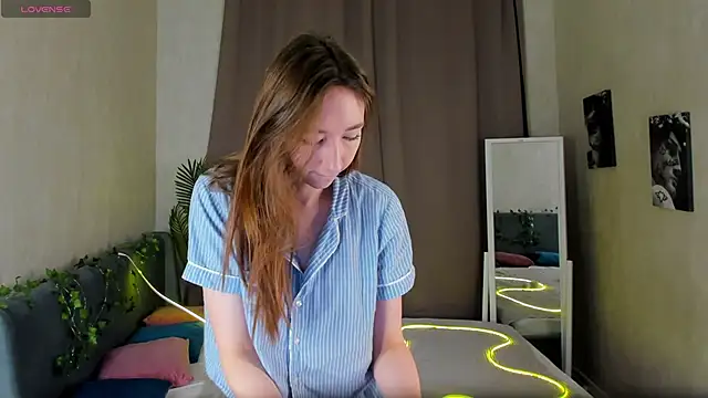 Miche1le Allenne online show from 11/28/25, 01:06