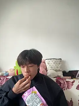 Snapshot of junjun1189 chatting on 02/12/26, 06:13 junjun1189 online show from 02/12/26, 06:13