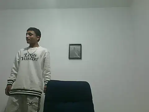 yissus 20  online show from 11/25/25, 04:02