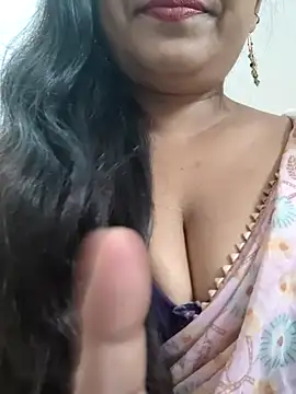 Sofia-ex online show from 10/31/25, 05:04