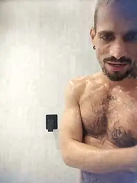 Snapshot of nando__master37 chatting on 01/07/26, 02:33 nando master37 online show from 01/07/26, 02:33