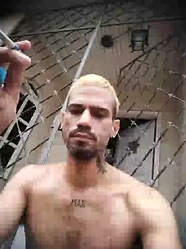 Snapshot of nando__master37 chatting on 01/10/26, 03:29 nando master37 online show from 01/10/26, 03:29