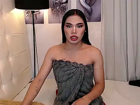 Ionic Aika online show from 11/14/25, 09:57