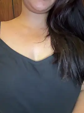 Snapshot of annanya01 chatting on 05/11/26, 05:21 annanya01 online show from 05/11/26, 05:21