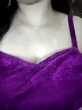annanya01 online show from 10/08/25, 01:23