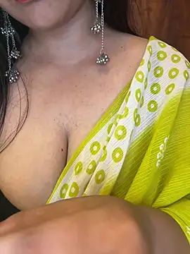 Snapshot of annanya01 chatting on 07/29/26, 10:14 annanya01 online show from 07/29/26, 10:14