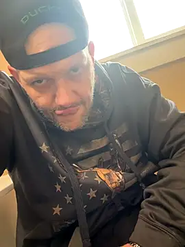 Bigrich112277 online show from 11/04/25, 07:39