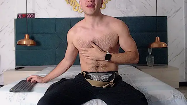 Snapshot of shule7 chatting on 11/04/25, 01:04 shule7 online show from 11/04/25, 01:04