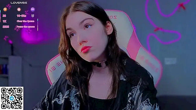 Sophie SkyAngel online show from 04/04/26, 01:28