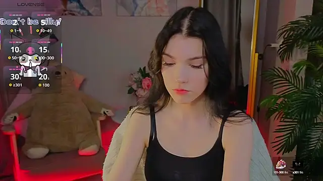 Sophie SkyAngel online show from 10/13/25, 01:45