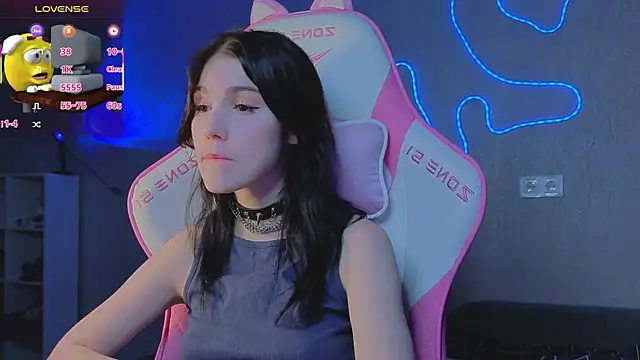 Sophie SkyAngel online show from 12/17/25, 04:39