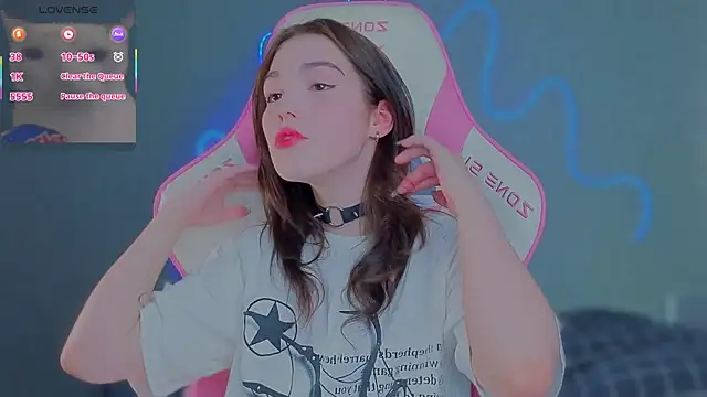 Sophie SkyAngel online show from 07/04/26, 07:26