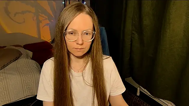 Snapshot of _Goldilocks_ chatting on 10/09/25, 05:13 Goldilocks online show from 10/09/25, 05:13