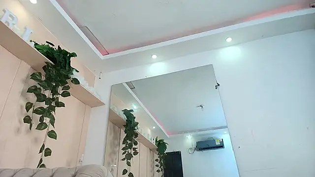 Snapshot of lorena_rubio chatting on 09/09/25, 12:03 lorena rubio online show from 09/09/25, 12:03