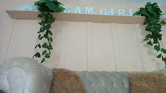 Snapshot of lorena_rubio chatting on 10/18/25, 12:07 lorena rubio online show from 10/18/25, 12:07